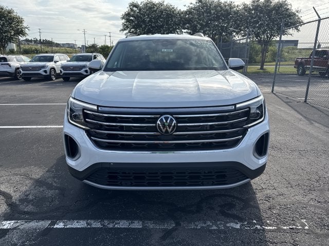 2026 Volkswagen Atlas 2.0T SE w/Technology with Captain's Chairs