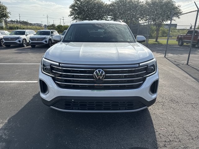 2026 Volkswagen Atlas 2.0T SE w/Technology with Captain's Chairs