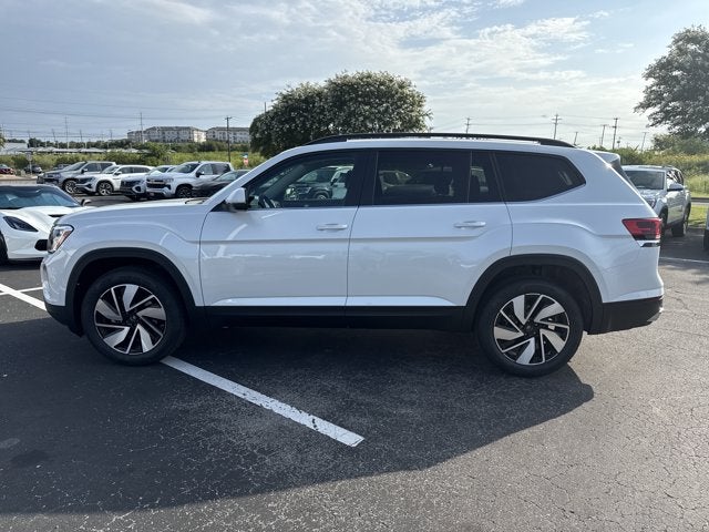 2026 Volkswagen Atlas 2.0T SE w/Technology with Captain's Chairs