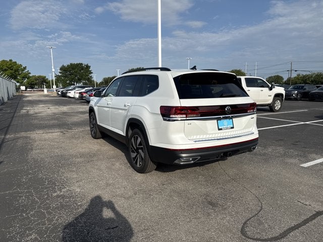 2026 Volkswagen Atlas 2.0T SE w/Technology with Captain's Chairs
