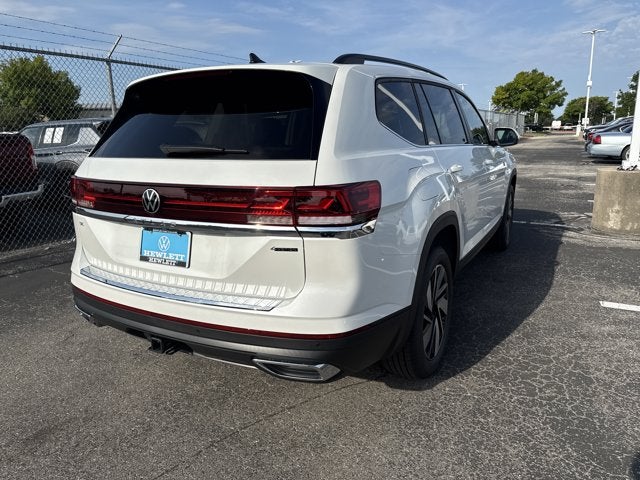 2026 Volkswagen Atlas 2.0T SE w/Technology with Captain's Chairs