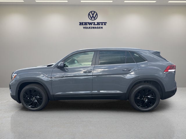 2026 Volkswagen Atlas Cross Sport 2.0T SE w/Technology and Panoramic Sunroof Package