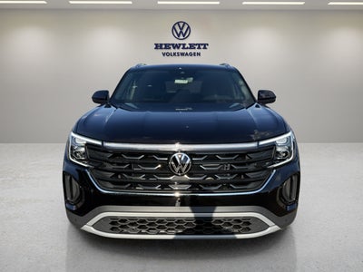 2026 Volkswagen Atlas Cross Sport 2.0T SE w/Technology and Panoramic Sunroof Package