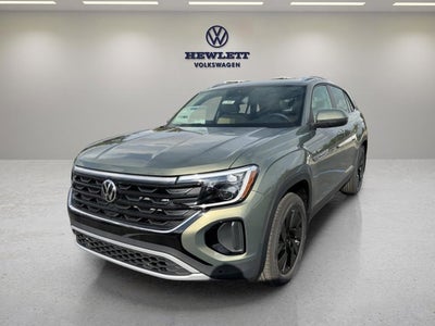 2026 Volkswagen Atlas Cross Sport 2.0T SE w/Technology and Panoramic Sunroof Package