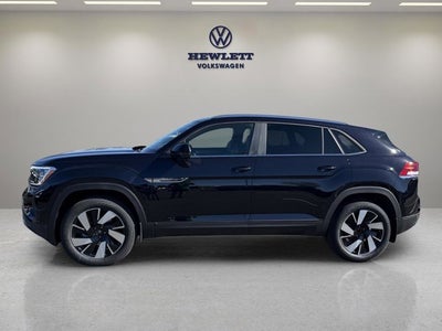 2026 Volkswagen Atlas Cross Sport 2.0T SE w/Technology and Panoramic Sunroof Package