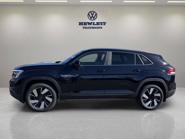 2026 Volkswagen Atlas Cross Sport 2.0T SE w/Technology and Panoramic Sunroof Package