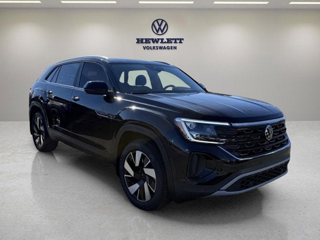 2026 Volkswagen Atlas Cross Sport 2.0T SE w/Technology and Panoramic Sunroof Package