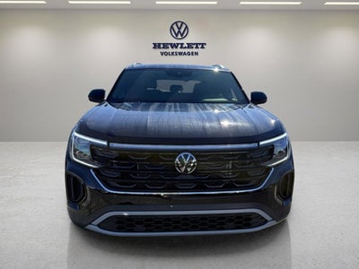 2026 Volkswagen Atlas Cross Sport 2.0T SE w/Technology and Panoramic Sunroof Package