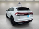 2026 Volkswagen Atlas Cross Sport 2.0T SE w/Technology and Panoramic Sunroof Package