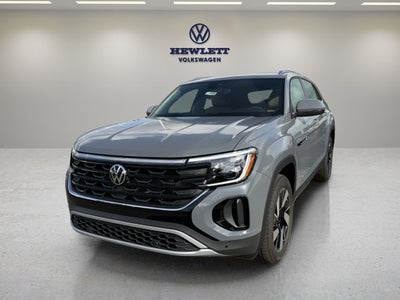 2026 Volkswagen Atlas Cross Sport 2.0T SE w/Technology and Panoramic Sunroof Package