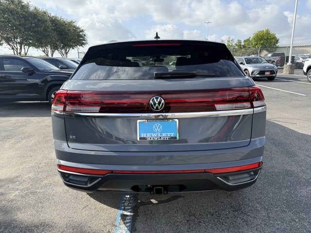 2026 Volkswagen Atlas Cross Sport 2.0T SE w/Technology and Panoramic Sunroof Package