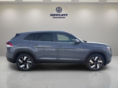 2026 Volkswagen Atlas Cross Sport 2.0T SE w/Technology and Panoramic Sunroof Package