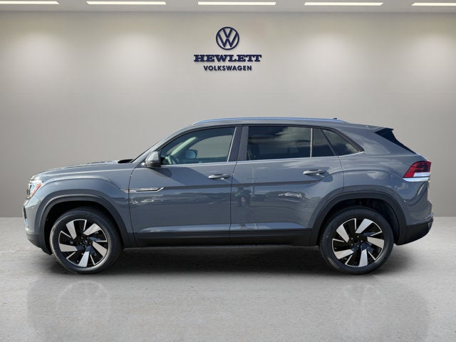 2026 Volkswagen Atlas Cross Sport 2.0T SE w/Technology and Panoramic Sunroof Package