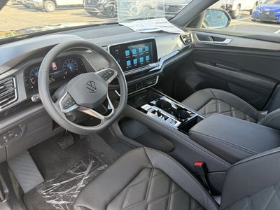 2026 Volkswagen Atlas Cross Sport 2.0T SE w/Technology and Panoramic Sunroof Package