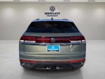 2026 Volkswagen Atlas Cross Sport 2.0T SE w/Technology and Panoramic Sunroof Package