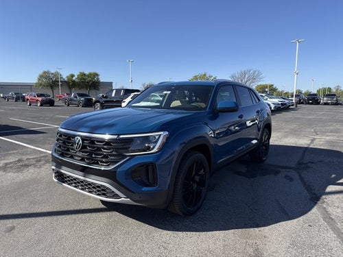 2026 Volkswagen Atlas Cross Sport 2.0T SE w/Technology and Panoramic Sunroof Package