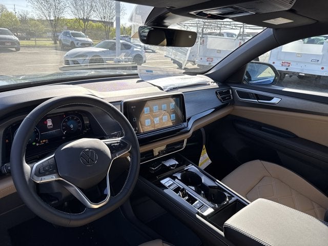 2026 Volkswagen Atlas Cross Sport 2.0T SE w/Technology and Panoramic Sunroof Package