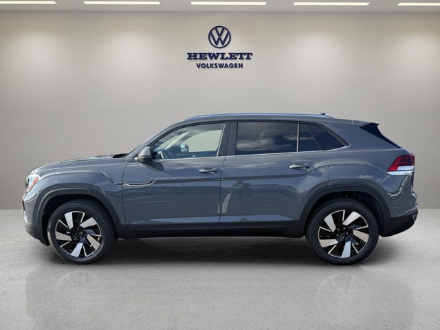 2026 Volkswagen Atlas Cross Sport 2.0T SE w/Technology and Panoramic Sunroof Package