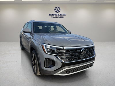 2026 Volkswagen Atlas Cross Sport 2.0T SE w/Technology and Panoramic Sunroof Package