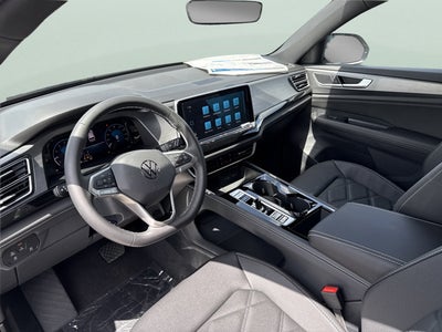 2026 Volkswagen Atlas Cross Sport 2.0T SE w/Technology and Panoramic Sunroof Package