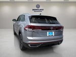 2026 Volkswagen Atlas Cross Sport 2.0T SE w/Technology and Panoramic Sunroof Package