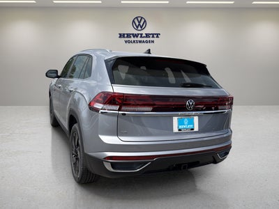 2026 Volkswagen Atlas Cross Sport 2.0T SE w/Technology and Panoramic Sunroof Package