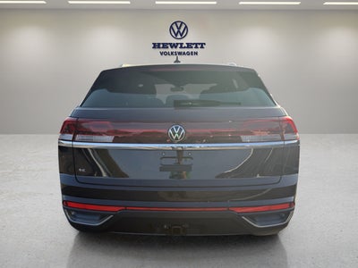 2026 Volkswagen Atlas Cross Sport 2.0T SE w/Technology and Panoramic Sunroof Package
