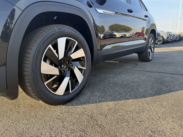 2026 Volkswagen Atlas Cross Sport 2.0T SE w/Technology and Panoramic Sunroof Package