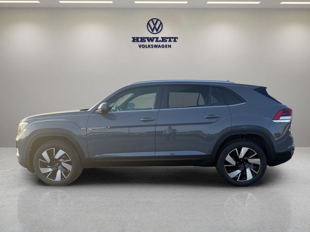 2026 Volkswagen Atlas Cross Sport 2.0T SE w/Technology and Panoramic Sunroof Package