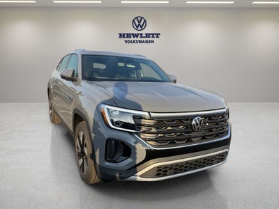 2026 Volkswagen Atlas Cross Sport 2.0T SE w/Technology and Panoramic Sunroof Package