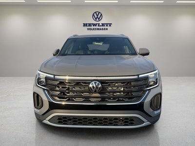 2026 Volkswagen Atlas Cross Sport 2.0T SE w/Technology and Panoramic Sunroof Package