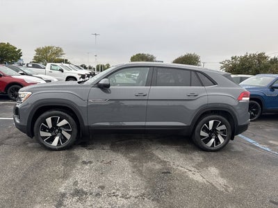 2026 Volkswagen Atlas Cross Sport 2.0T SE w/Technology and Panoramic Sunroof Package