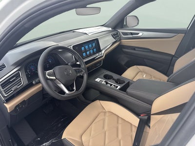 2026 Volkswagen Atlas Cross Sport 2.0T SE w/Technology and Panoramic Sunroof Package