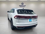 2026 Volkswagen Atlas Cross Sport 2.0T SE w/Technology and Panoramic Sunroof Package