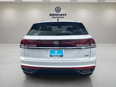 2026 Volkswagen Atlas Cross Sport 2.0T SE w/Technology and Panoramic Sunroof Package