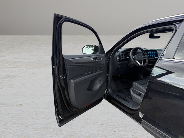 2026 Volkswagen Atlas Cross Sport 2.0T SE w/Technology and Panoramic Sunroof Package