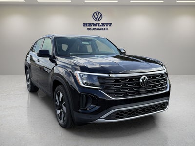 2026 Volkswagen Atlas Cross Sport 2.0T SE w/Technology and Panoramic Sunroof Package