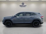 2026 Volkswagen Atlas Cross Sport 2.0T SE w/Technology and Panoramic Sunroof Package