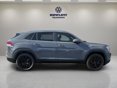2026 Volkswagen Atlas Cross Sport 2.0T SE w/Technology and Panoramic Sunroof Package