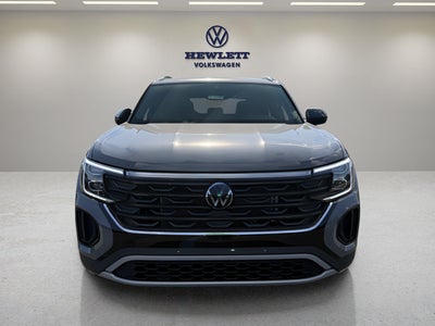 2026 Volkswagen Atlas Cross Sport 2.0T SE w/Technology and Panoramic Sunroof Package