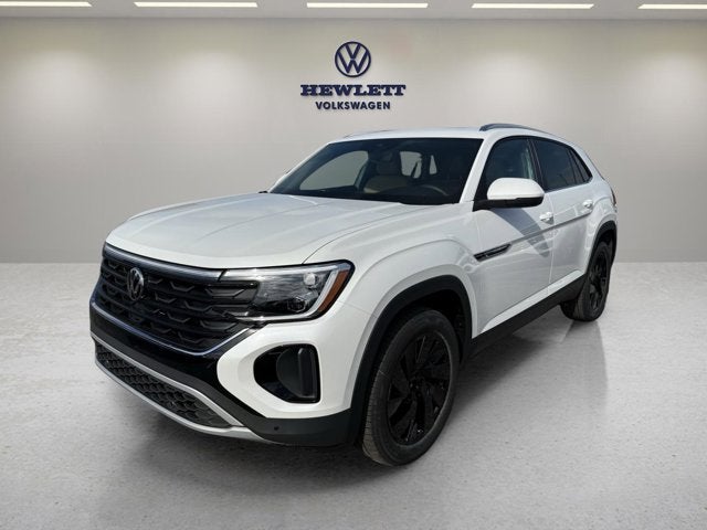 2026 Volkswagen Atlas Cross Sport 2.0T SE w/Technology and Panoramic Sunroof Package
