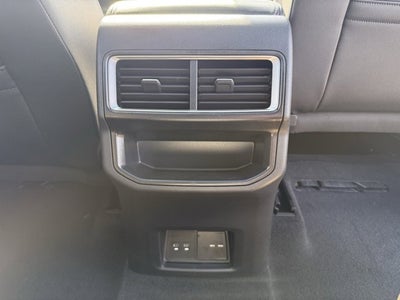 2026 Volkswagen Atlas Cross Sport 2.0T SE w/Technology and Panoramic Sunroof Package