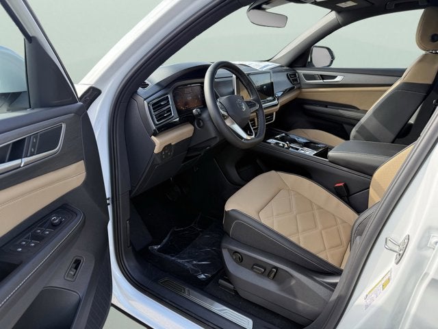 2026 Volkswagen Atlas Cross Sport 2.0T SE w/Technology and Panoramic Sunroof Package