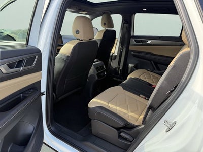 2026 Volkswagen Atlas Cross Sport 2.0T SE w/Technology and Panoramic Sunroof Package