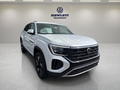 2026 Volkswagen Atlas Cross Sport 2.0T SE w/Technology and Panoramic Sunroof Package