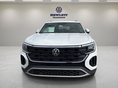2026 Volkswagen Atlas Cross Sport 2.0T SE w/Technology and Panoramic Sunroof Package