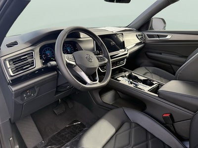 2026 Volkswagen Atlas Cross Sport 2.0T SE w/Technology and Panoramic Sunroof Package