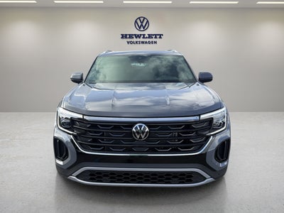 2026 Volkswagen Atlas Cross Sport 2.0T SE w/Technology and Panoramic Sunroof Package