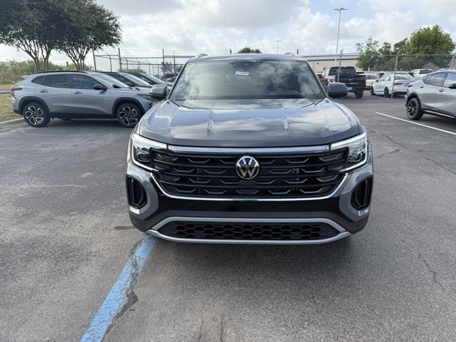2026 Volkswagen Atlas Cross Sport 2.0T SE w/Technology and Panoramic Sunroof Package