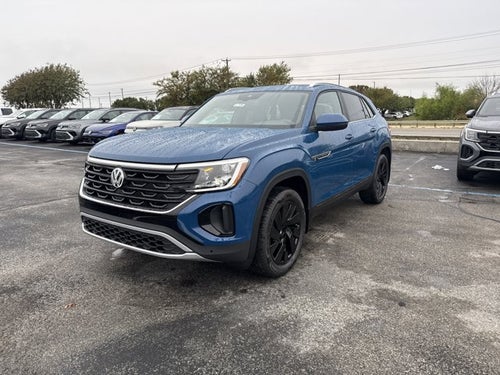 2026 Volkswagen Atlas Cross Sport 2.0T SE w/Technology and Panoramic Sunroof Package